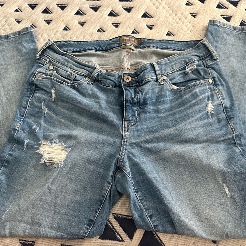 Size 14R Torrid Boyfriend Straight Vintage Stretch Jeans